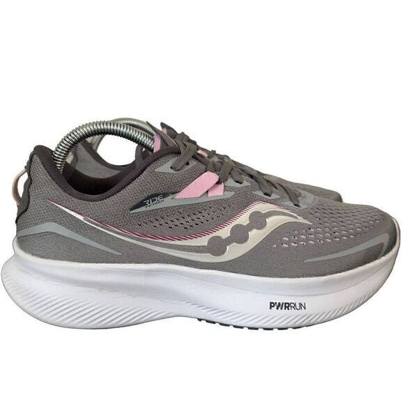 Saucony Shoes - Saucony woman’s rode 15 size 9.5w